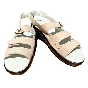 Propet Breeze Walker Beige Leather Sandals Women’s Sz 9S / 4A / Narrow